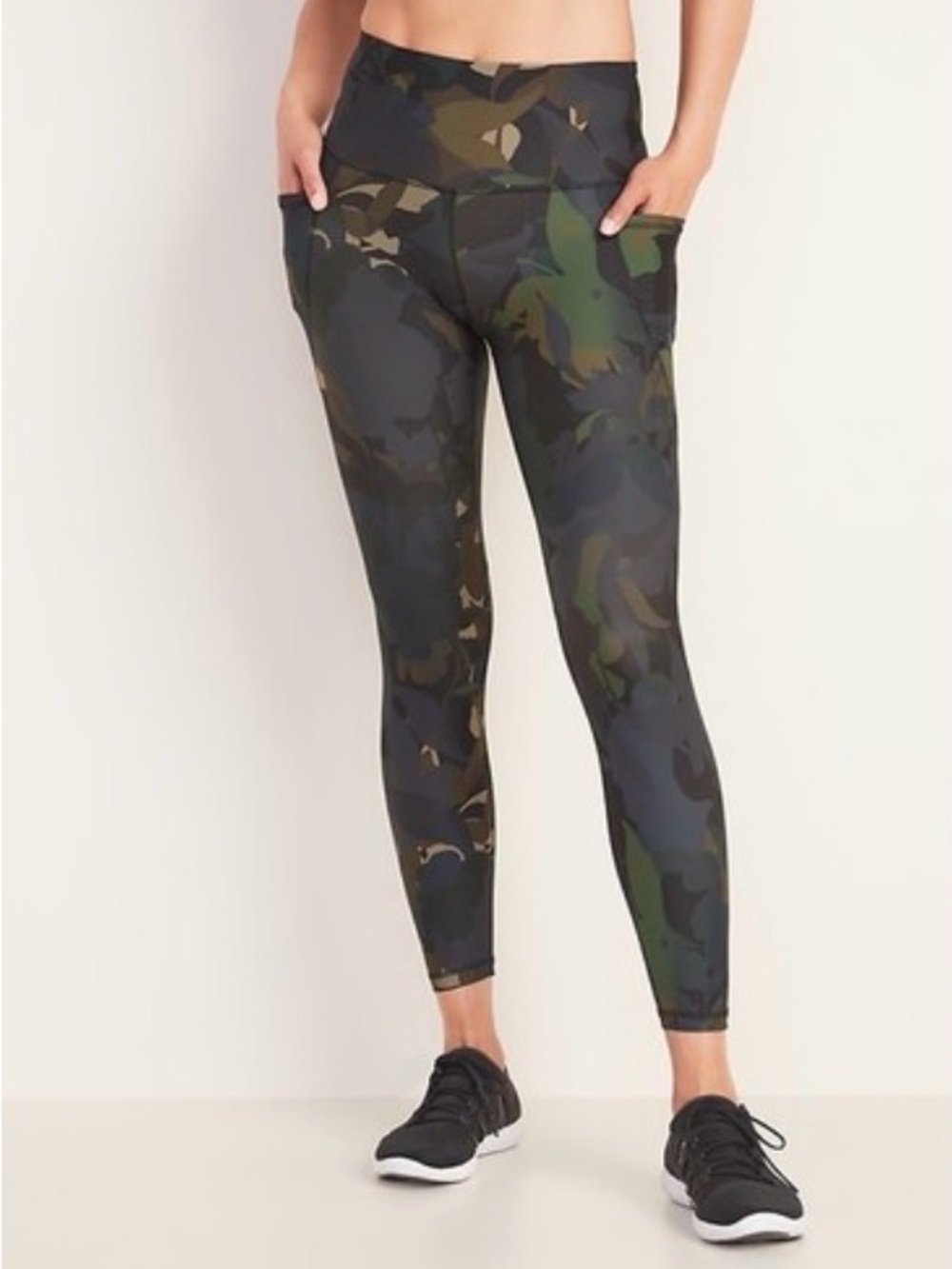 Old Navy High-Waisted Elevate Powersoft 7/8-Length Side-Pocket Leggings